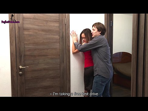 ❤️ Sexy Realtor sensually jerks his pussy and fucks while selling his apartment - Krempai ❤❌