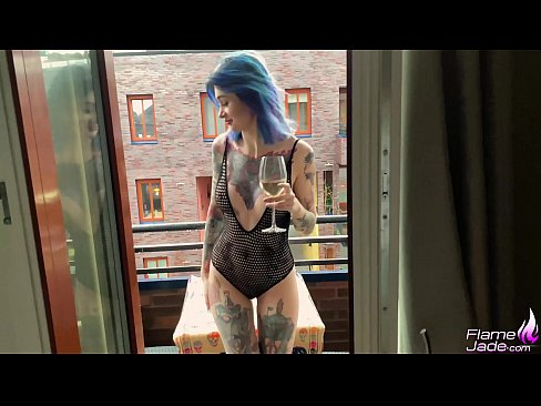 ❤️ زبردست ڇوڪري گلپ سان چوسندي ۽ کليل آسمان هيٺ جوش سان چوسندي ❤❌